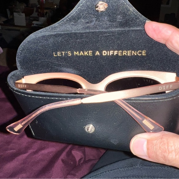 Elton John style shades-over the top fun! - Picture 4 of 4